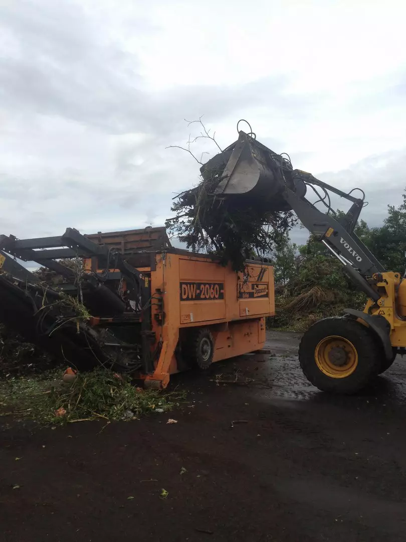 Ponty compost environnement : Collecte de dechets verts et bois